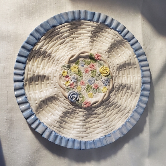 Fitz & Floyd Basket Weave Ceramic Egg Serving Dish Salt & Pepper Shakers Set - Picture 6 of 16